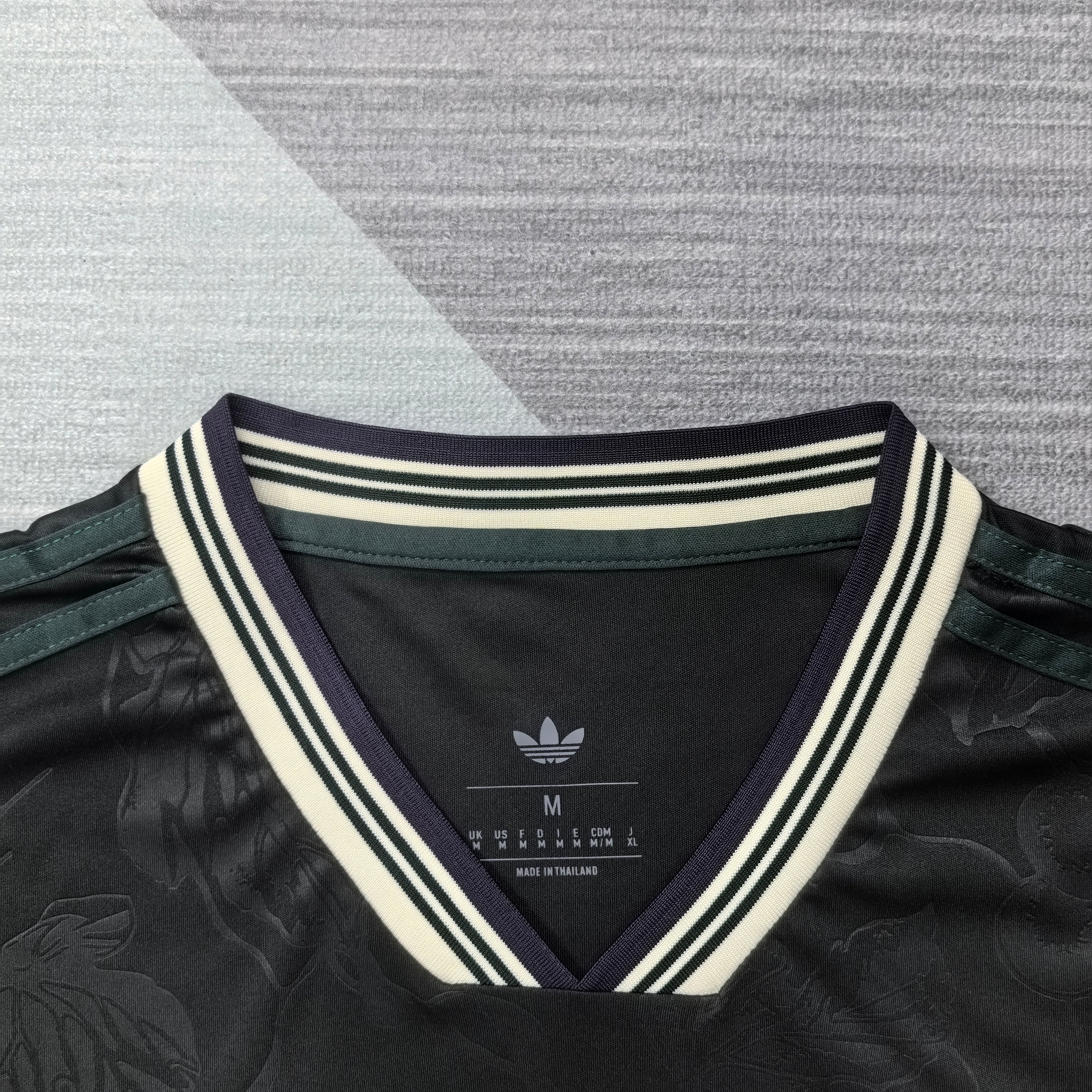 Maillot Juventus Adidas x Jeep – Édition Spéciale Noire